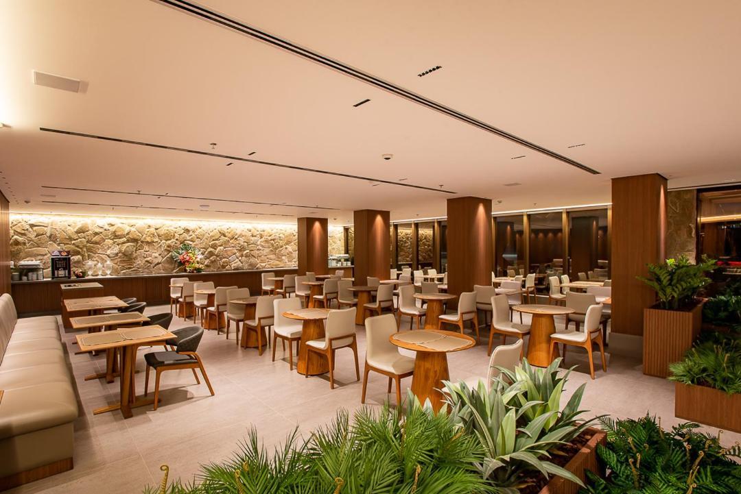 Amazon Aeroporto Hotel Cuiabá Buitenkant foto