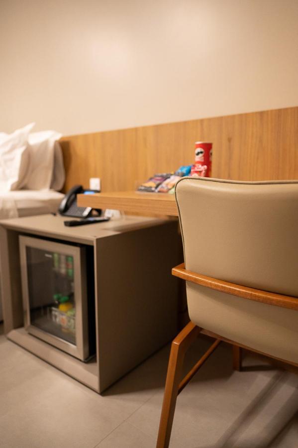 Amazon Aeroporto Hotel Cuiabá Buitenkant foto